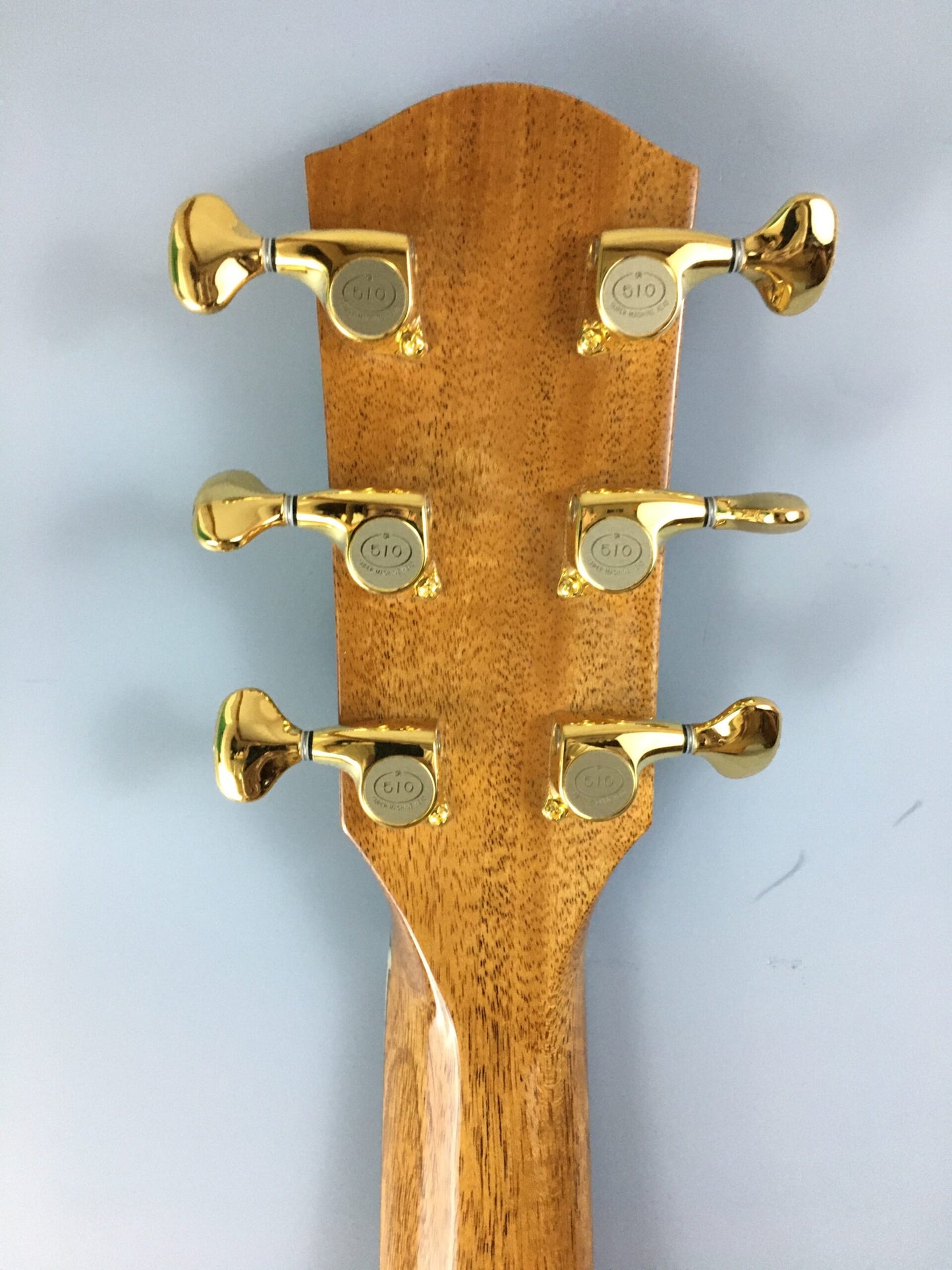 Amped Audio Warehouse Premium Custom Jazz Archtop Guitar – Handcrafted Solid Spruce & Maple